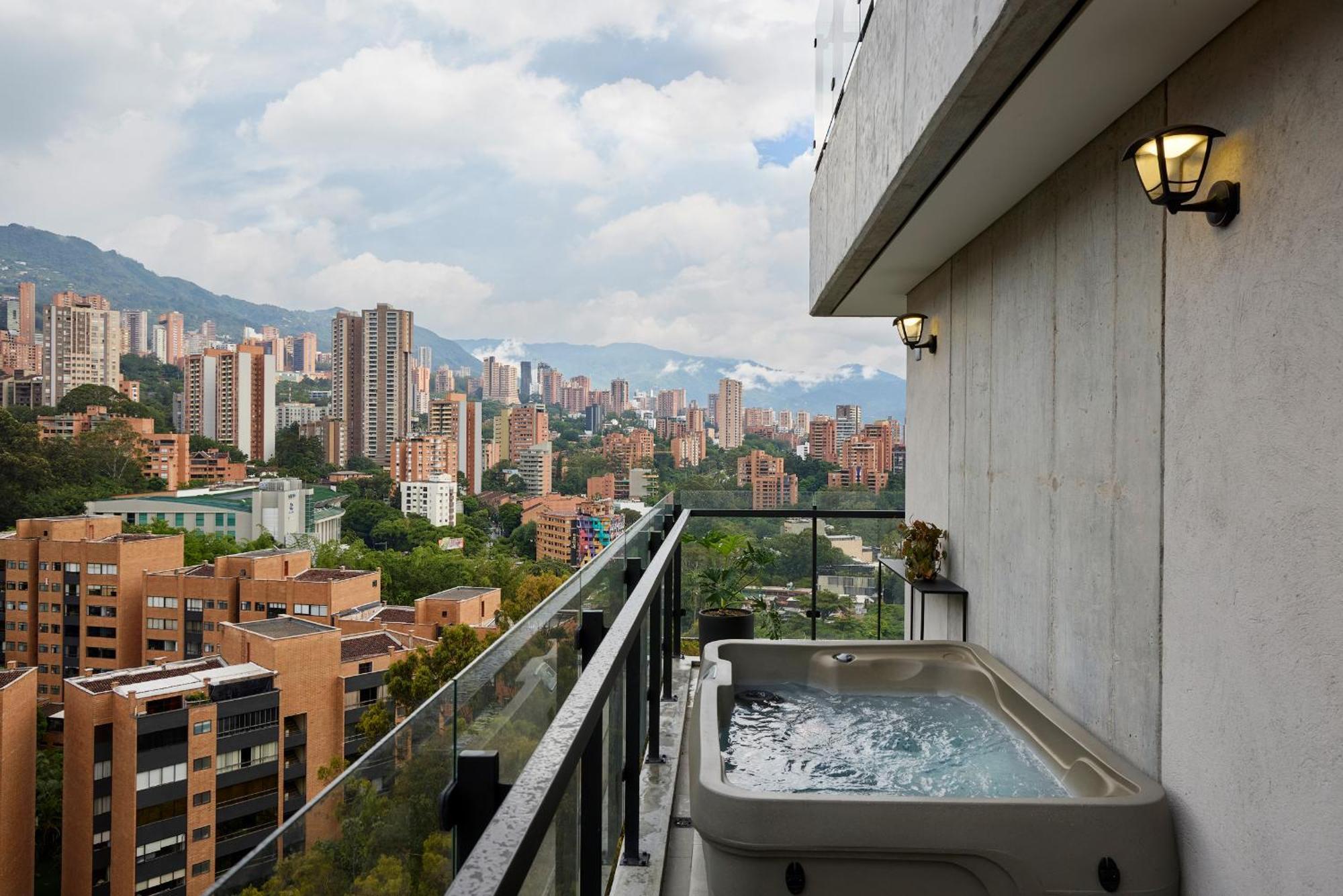 Wake - Branded Residences Medellín Esterno foto